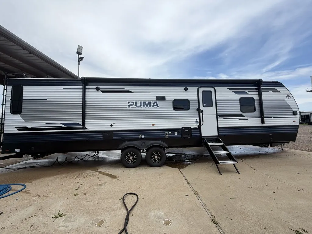 2027 Palomino PUMA 32RBQF - Main photo