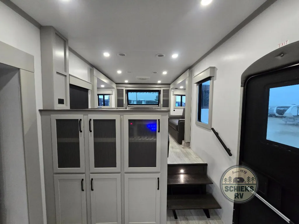 2025 Keystone Montana High Country 377FL, Photos photo 16