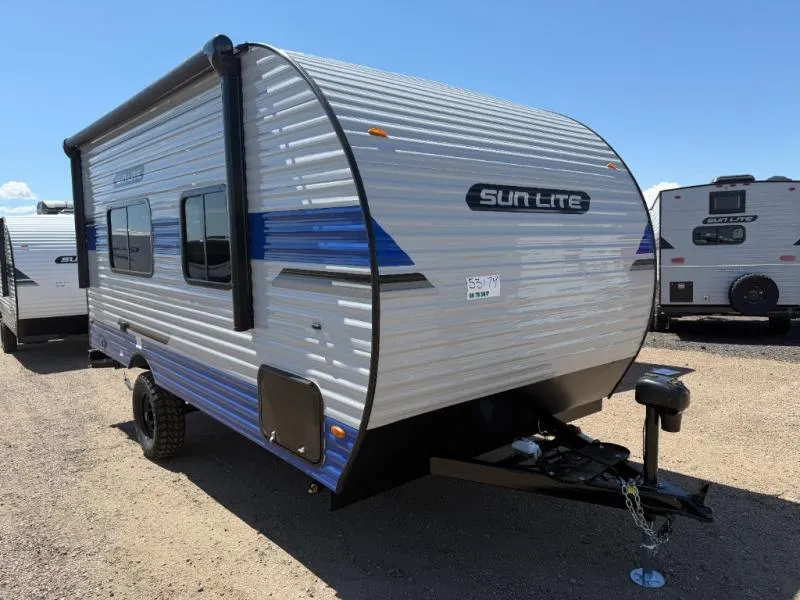 2027 Sunset Park RV Sun Lite 18RD - Photo 2