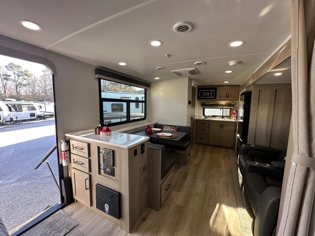 2026 Forest River Flagstaff Micro Lite 25FBD, Photos photo 4