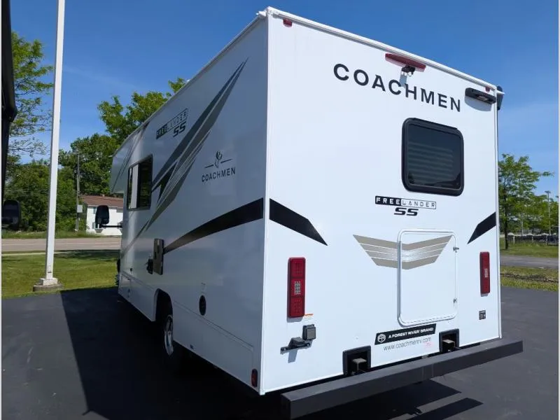 2026 Coachmen Freelander 21QSS CHEVY 3500 - Photo 4