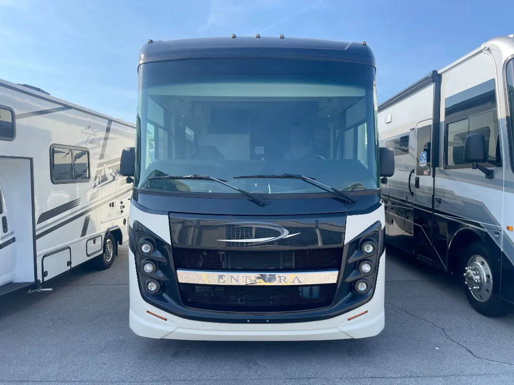 2022 Entegra Coach Vision 29S - Photo 3
