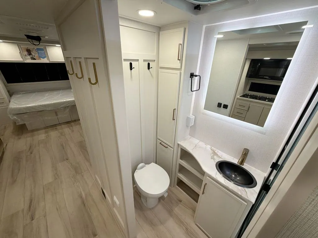 2026 Brinkley Model I 235, Photos photo 15
