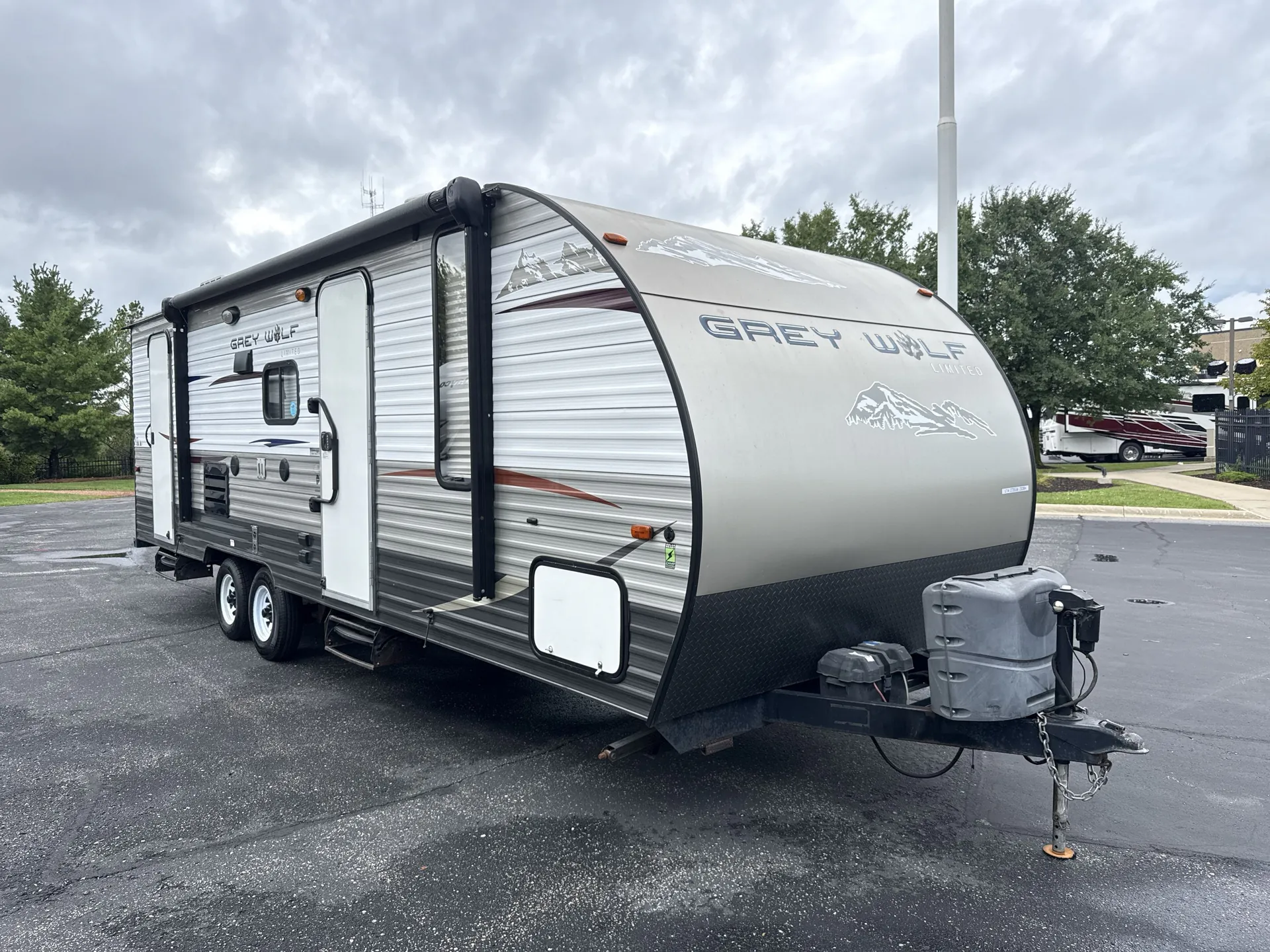 2014 Forest River Cherokee Grey Wolf 23DBH - Photo 2