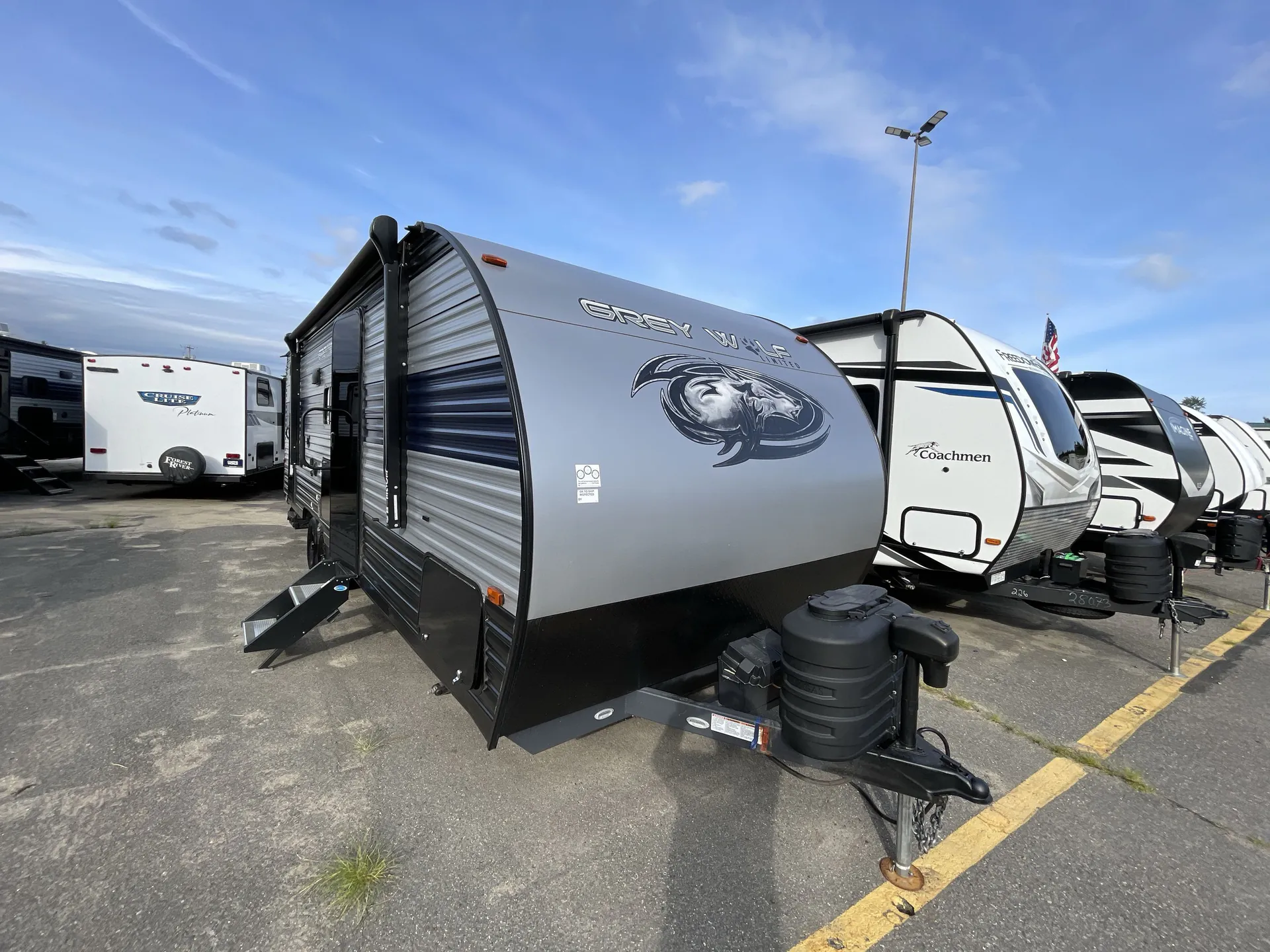 2022 Forest River Cherokee Grey Wolf 23DBH dealer photo 1 from Camping World