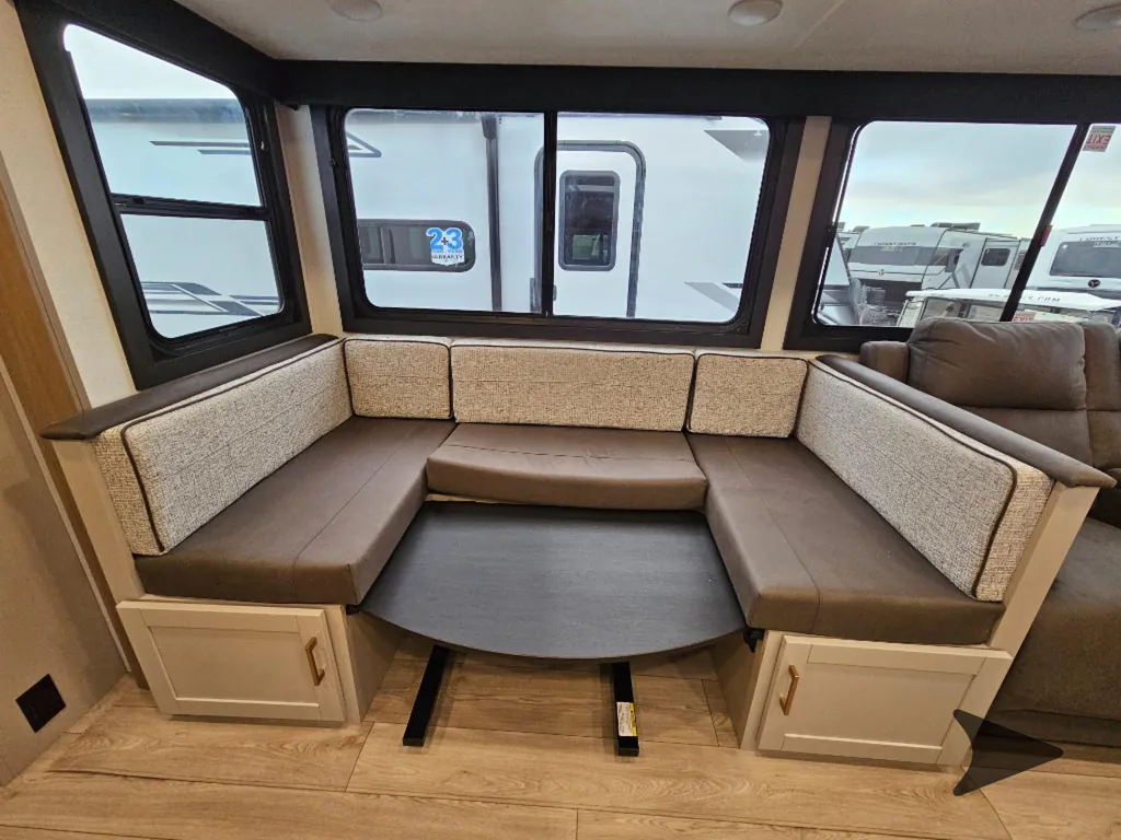 2027 Jayco Jay Feather 29BHB, Photos photo 16