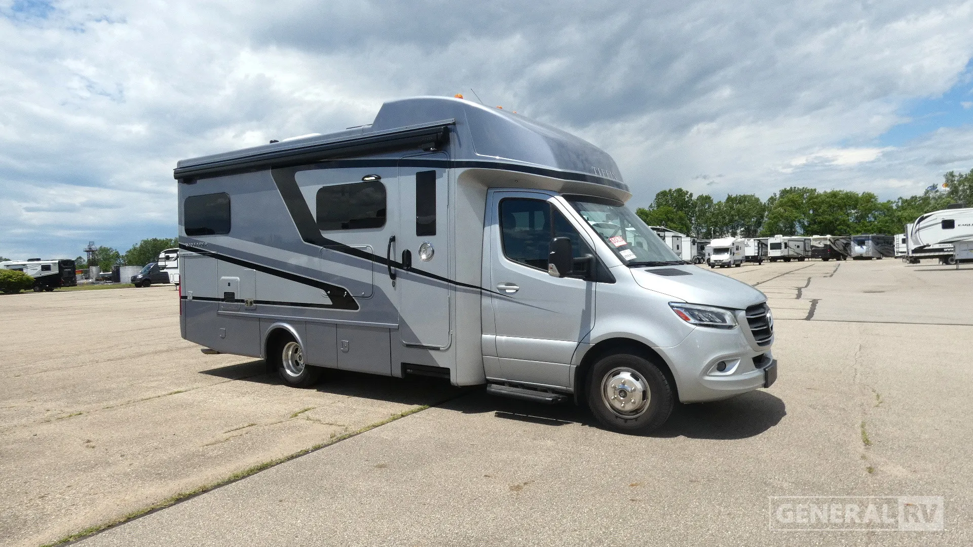 2024 Tiffin Wayfarer 25 LW - Photo 2