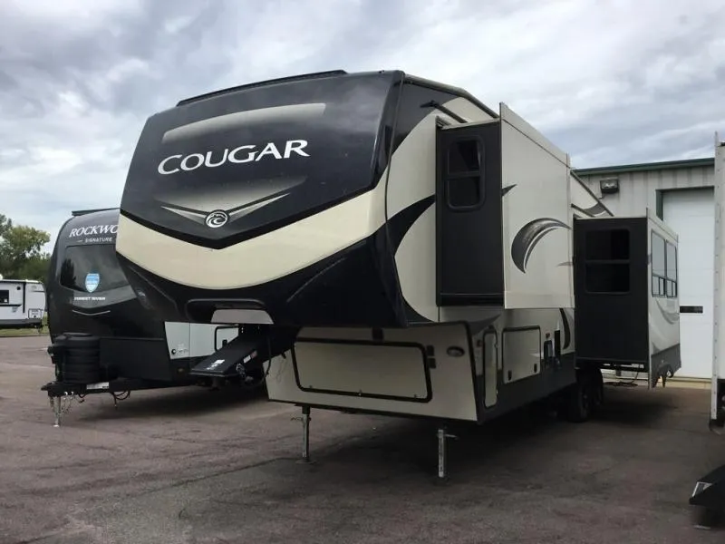 2019 Keystone RV Cougar 310RLS - Photo 2