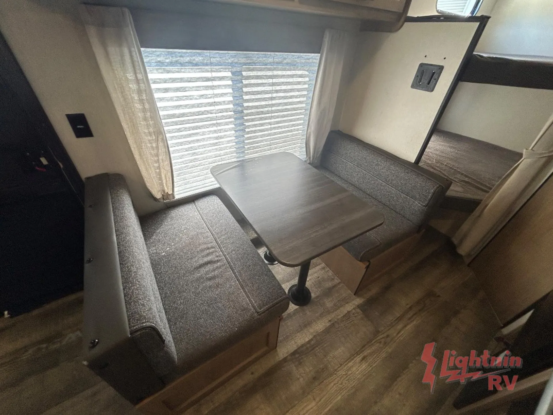 2023 Forest River Cherokee Grey Wolf 26DJSE — Photo 5