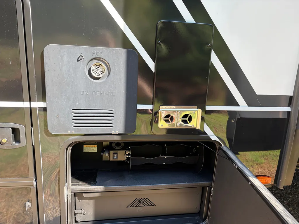 2026 Brinkley Model G 3970, Photos photo 44