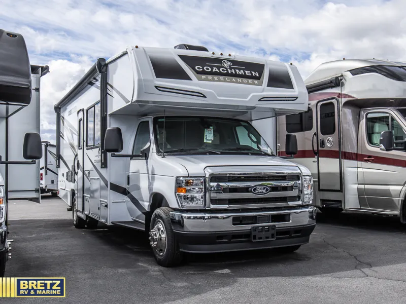 2026 Coachmen Freelander 26DS - Photo 2