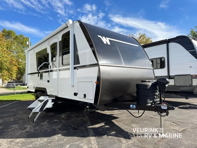 2026 Winnebago Micro Minnie 2108DS - Photo 2
