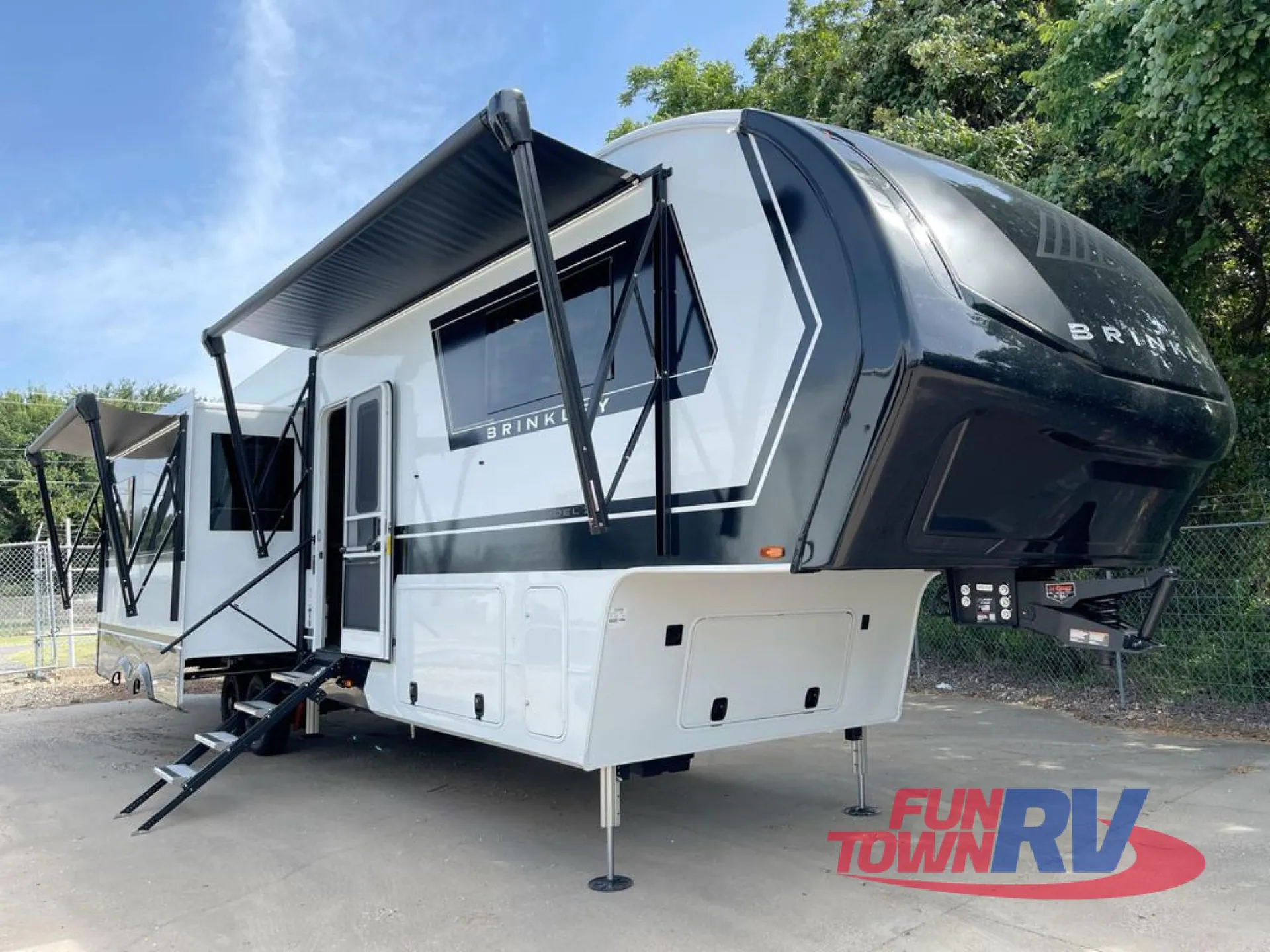 2026 Brinkley Model Z 3515