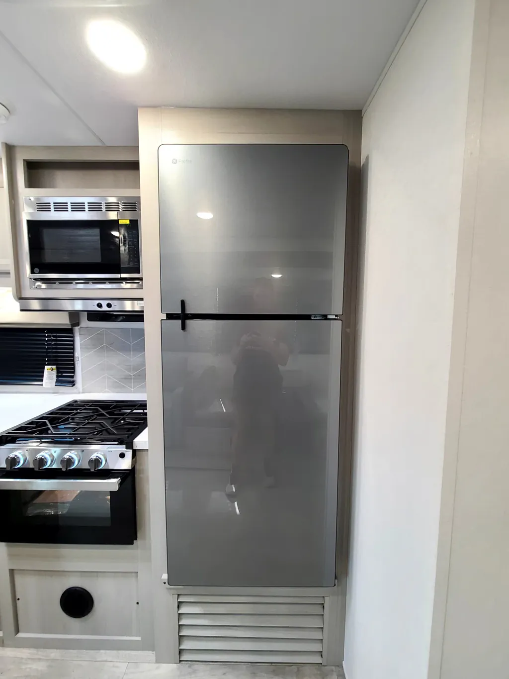 2027 Coachmen Catalina Legacy Edition 333DBDSCK, Photos photo 21