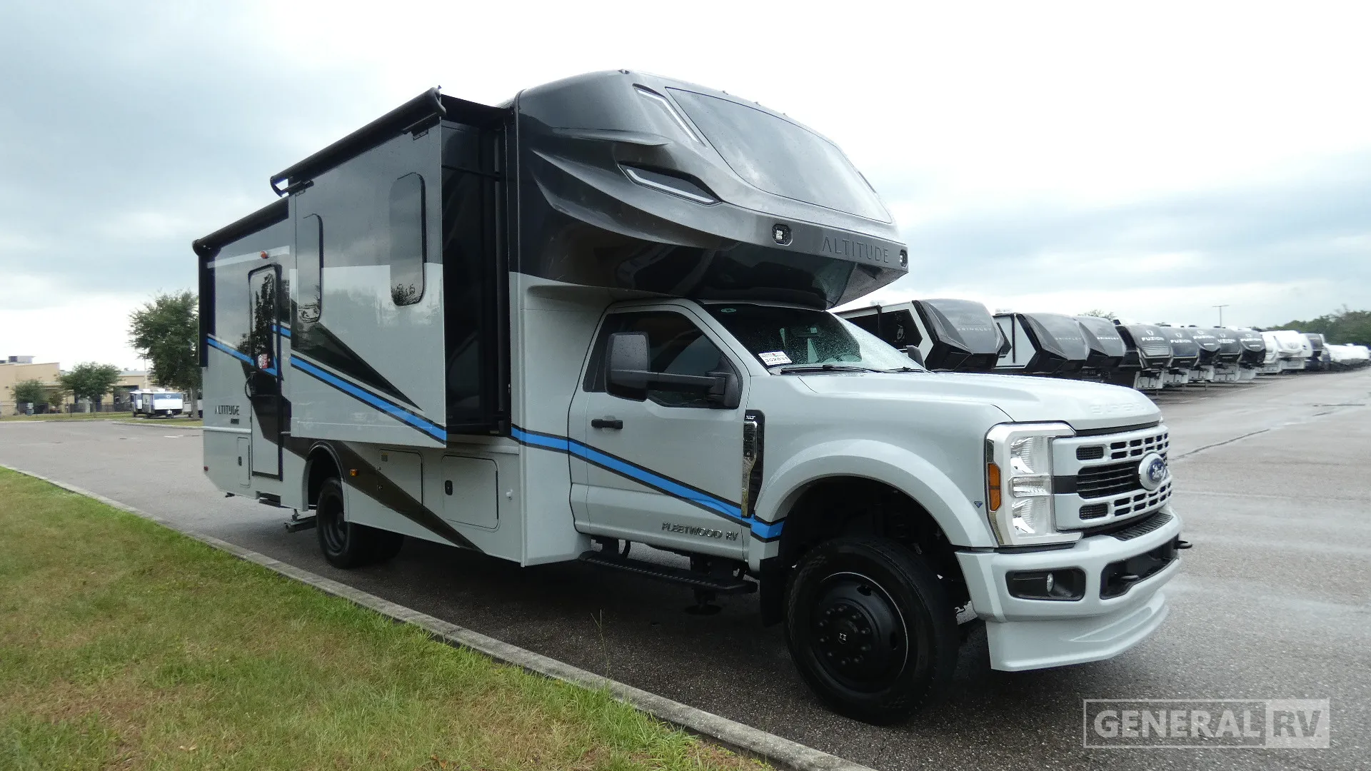 2026 Fleetwood Altitude 30SB - Photo 2