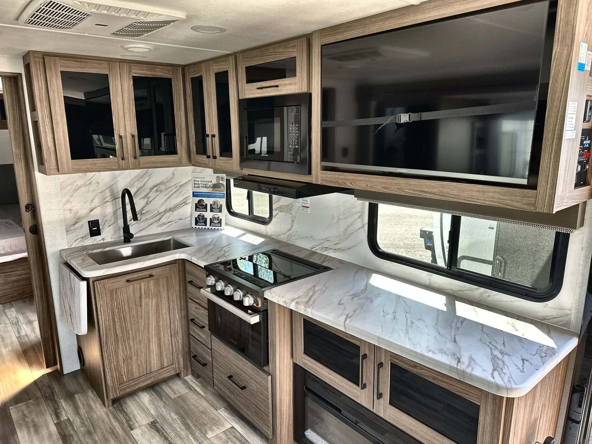 2025 Alliance RV Delta 252RL - Photo 4