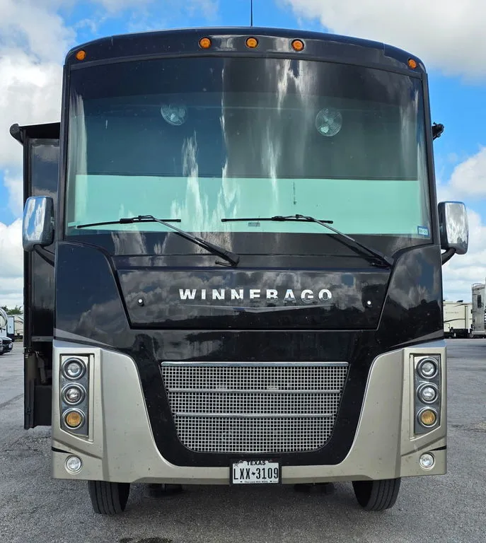 2019 Winnebago Sightseer 33C - Photo 3