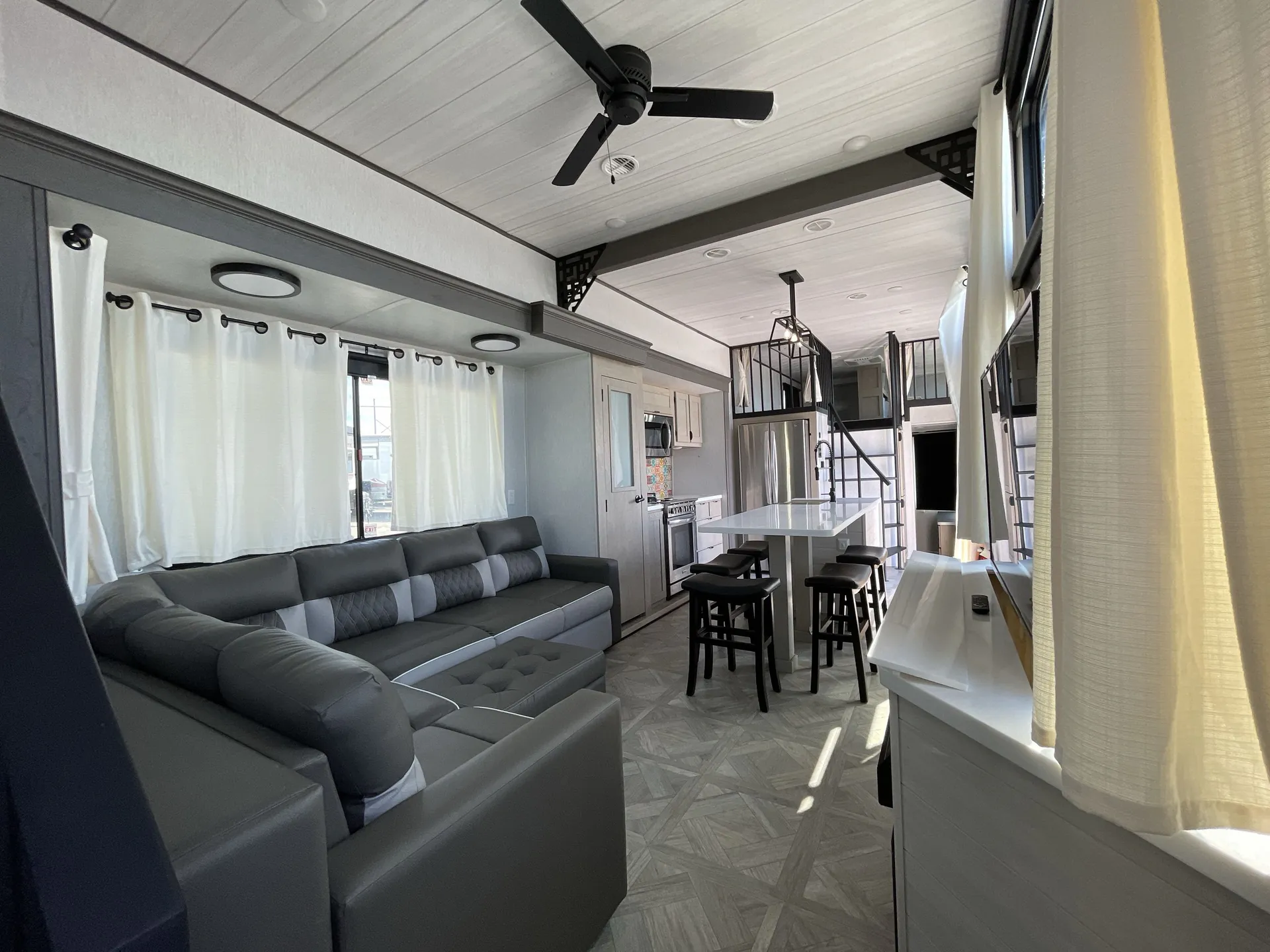 2024 Forest River Salem Villa 42VIEW — living area main