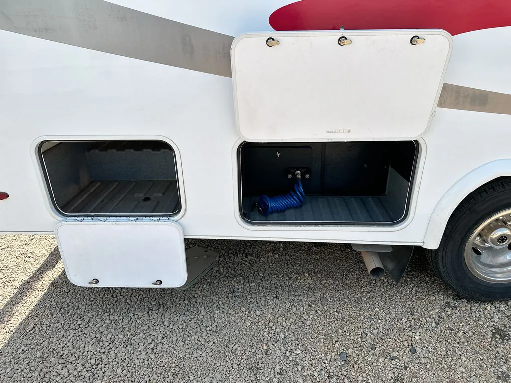 2019 Forest River Forester 2441DS - Photo 4