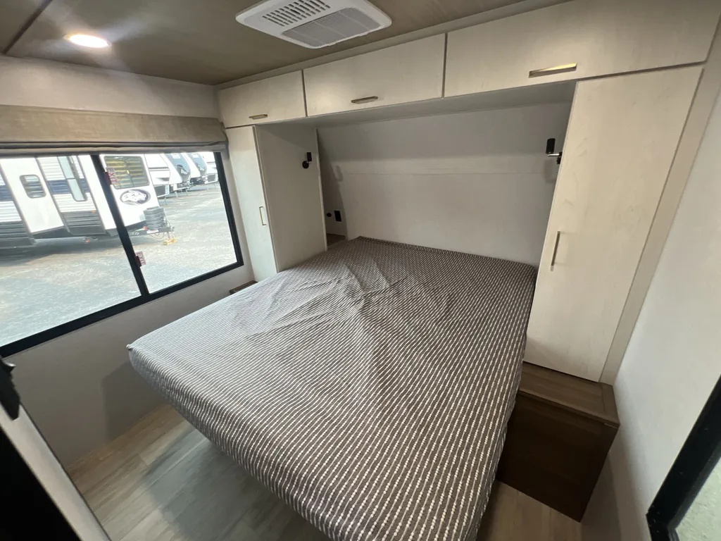 2027 Forest River Vibe 3400BH, Photos photo 15