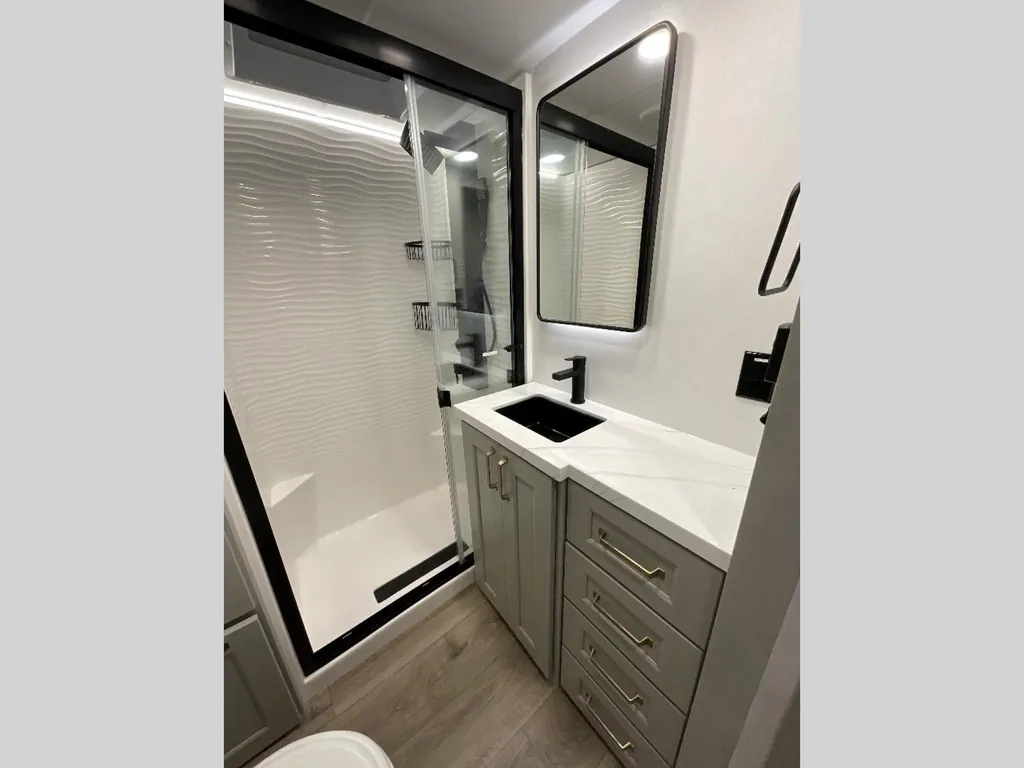 2025 Brinkley Model G 4100, Photos photo 39