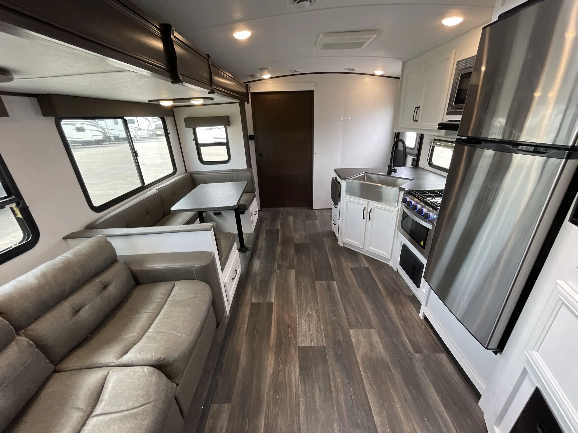 2022 Dutchmen Atlas 2902BH — living area main