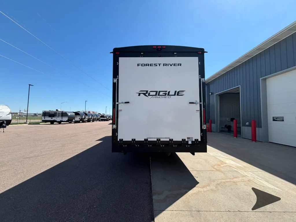 2026 Forest River Vengeance Rogue Armored 25L141, Photos photo 9