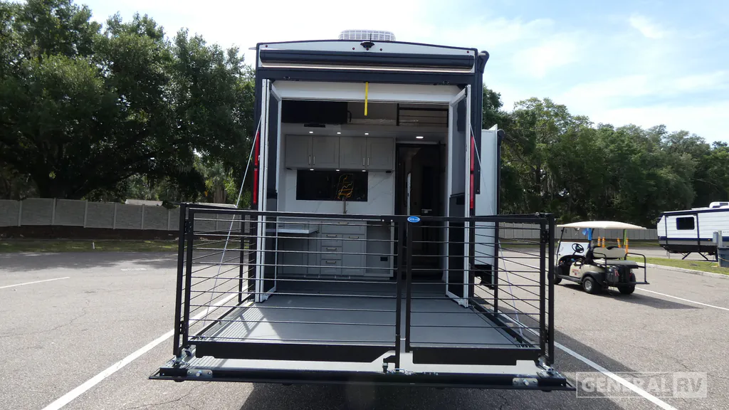 2025 Brinkley Model G 3250, Photos photo 40