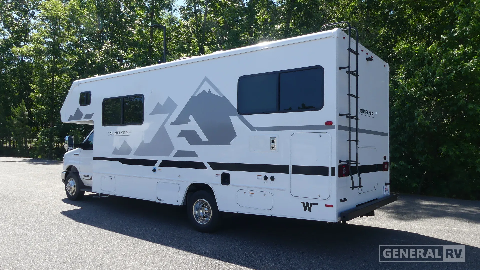 2027 Winnebago Sunflyer 24GG - Photo 4