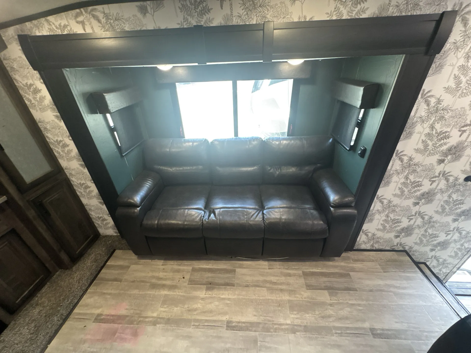 2020 Heartland ElkRidge 38FLIK — living area main