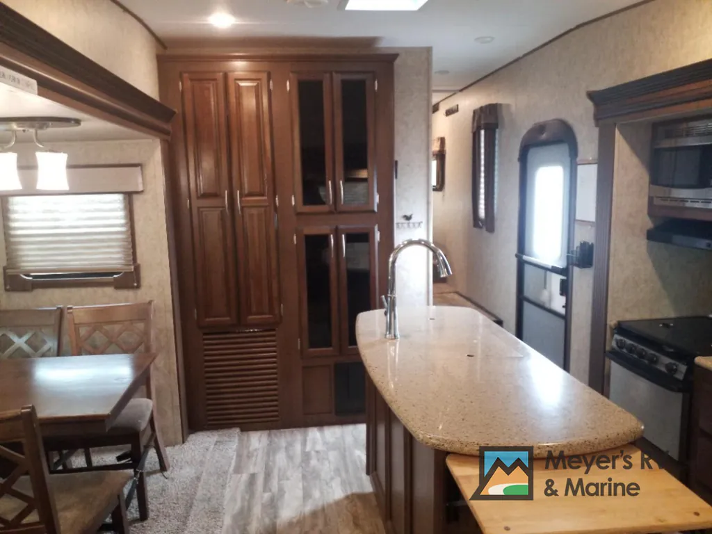 2018 Prime Time Crusader 295RST, Photos photo 9