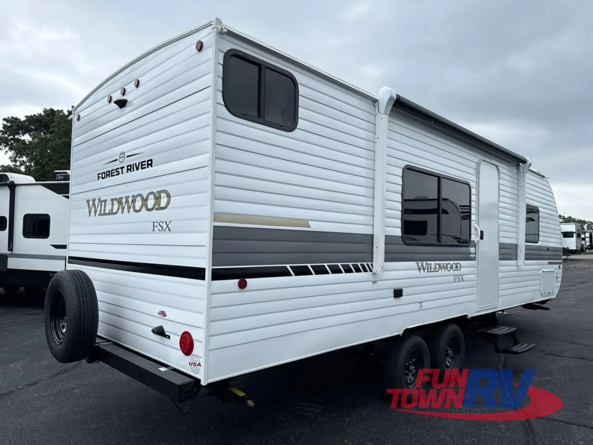 2027 Forest River Wildwood FSX 260BHLE — Photo 7