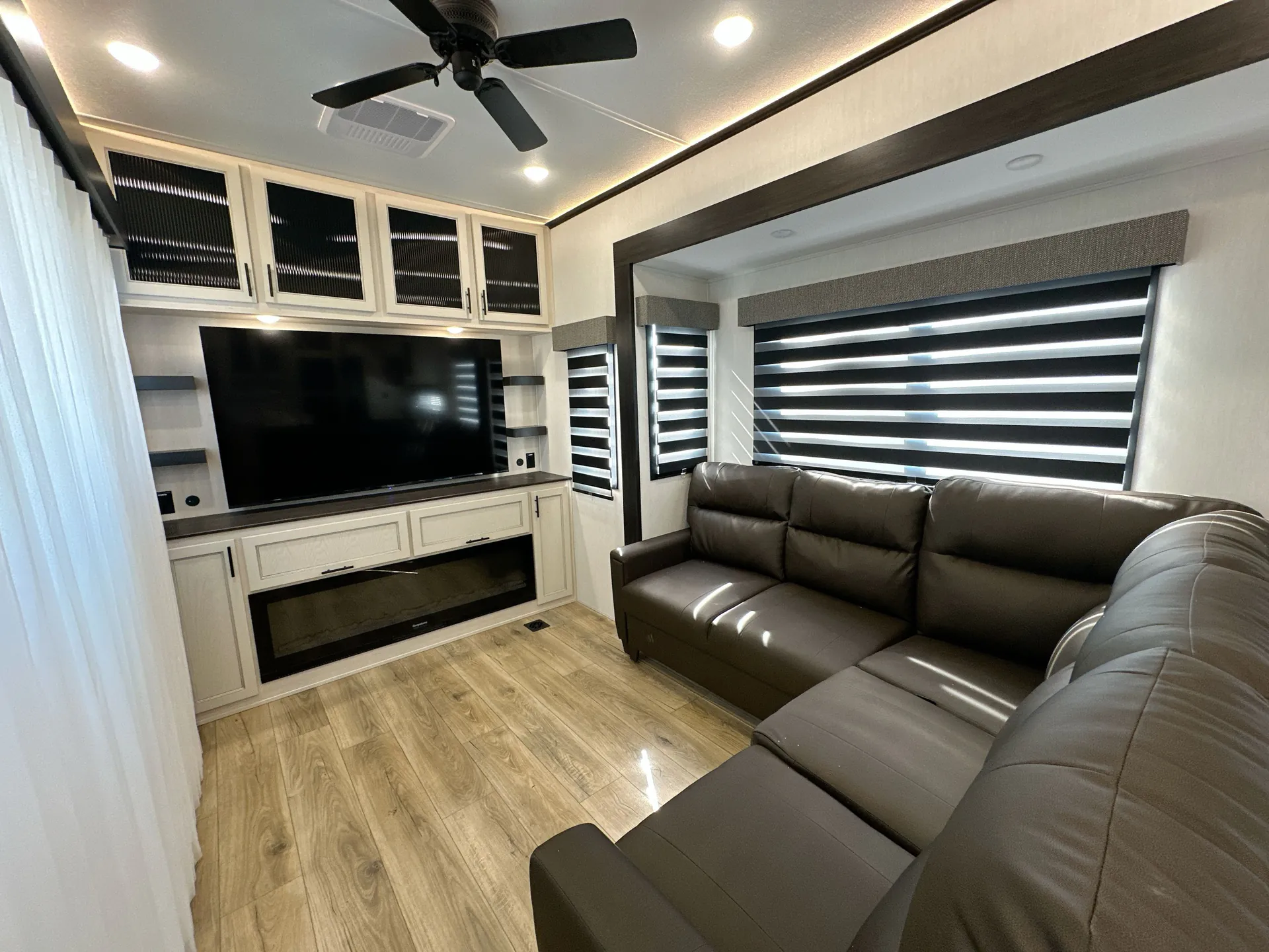 2026 Forest River Sabre 33RLP — living area main