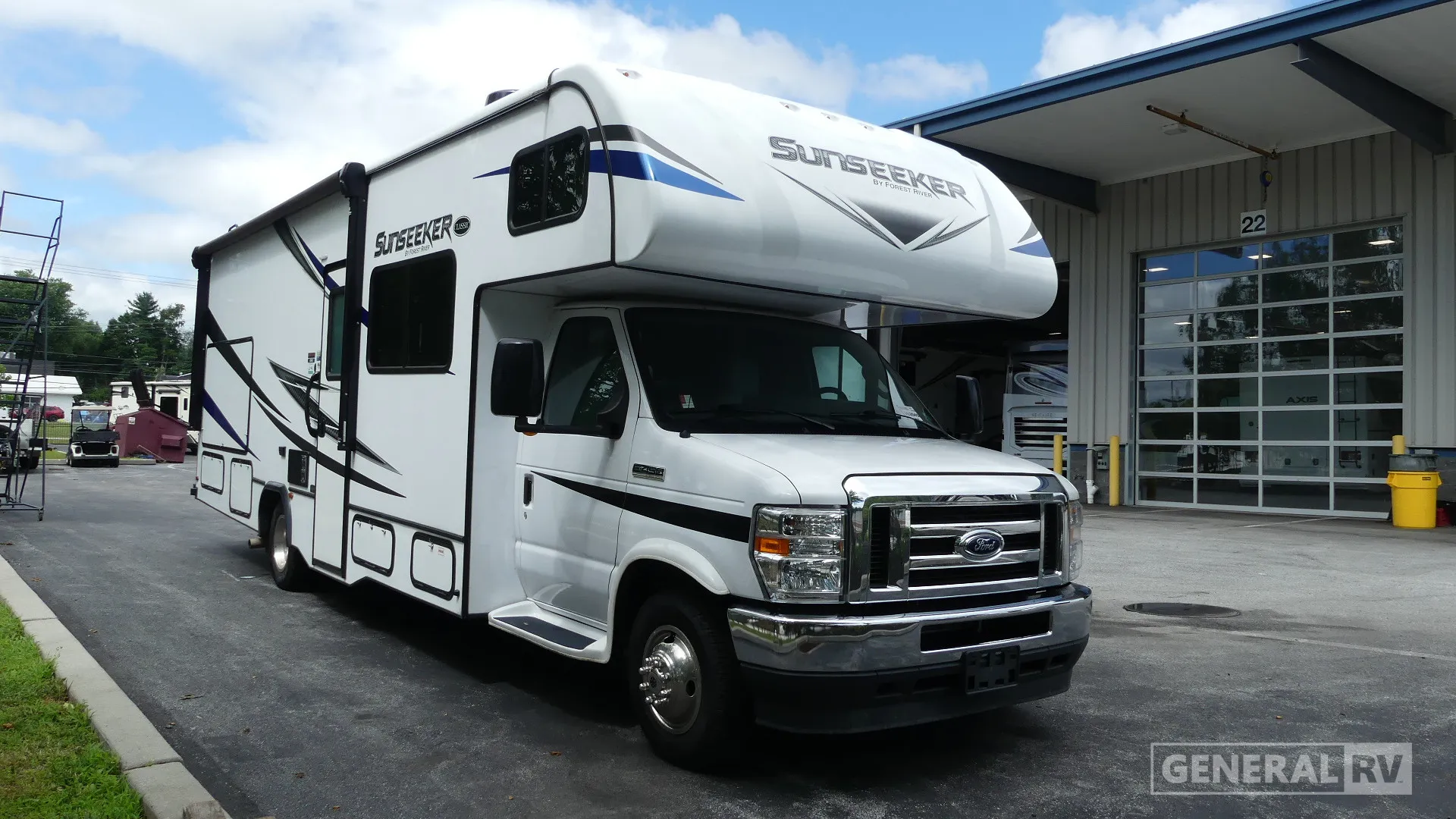 2021 Forest River Sunseeker Classic 2860DS - Photo 2