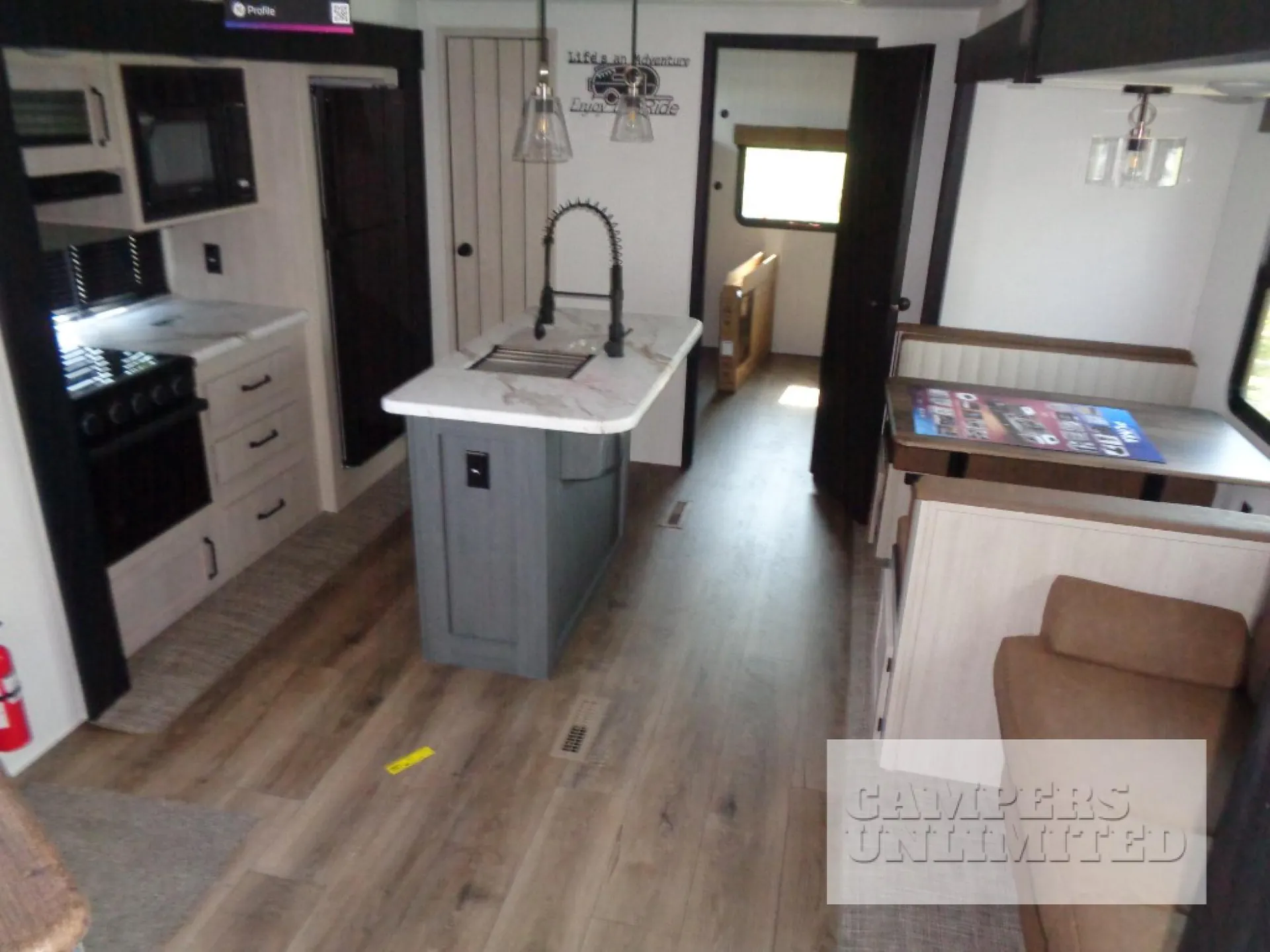 2027 Forest River Puma 32BHFS — Photo 7