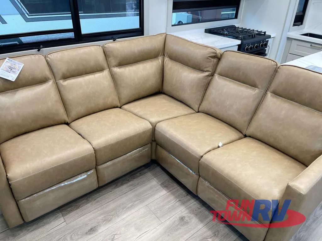 2026 Brinkley Model G 4150, Photos photo 17