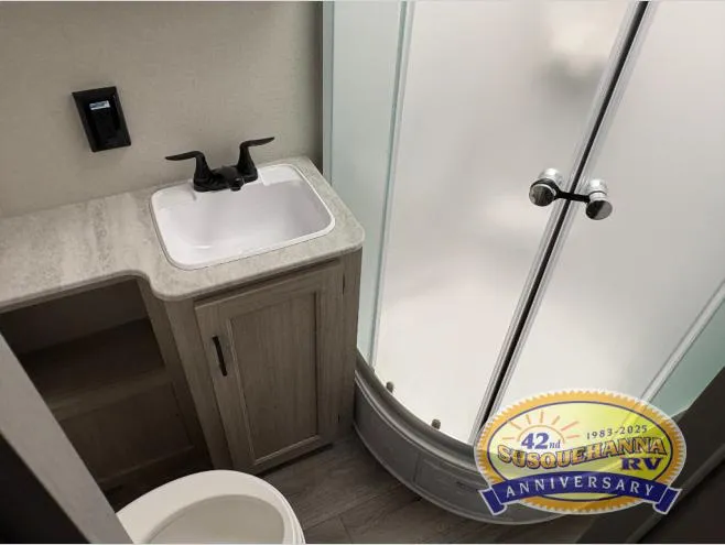 2025 Coachmen Catalina Legacy Edition 343BHTS - Photo 4