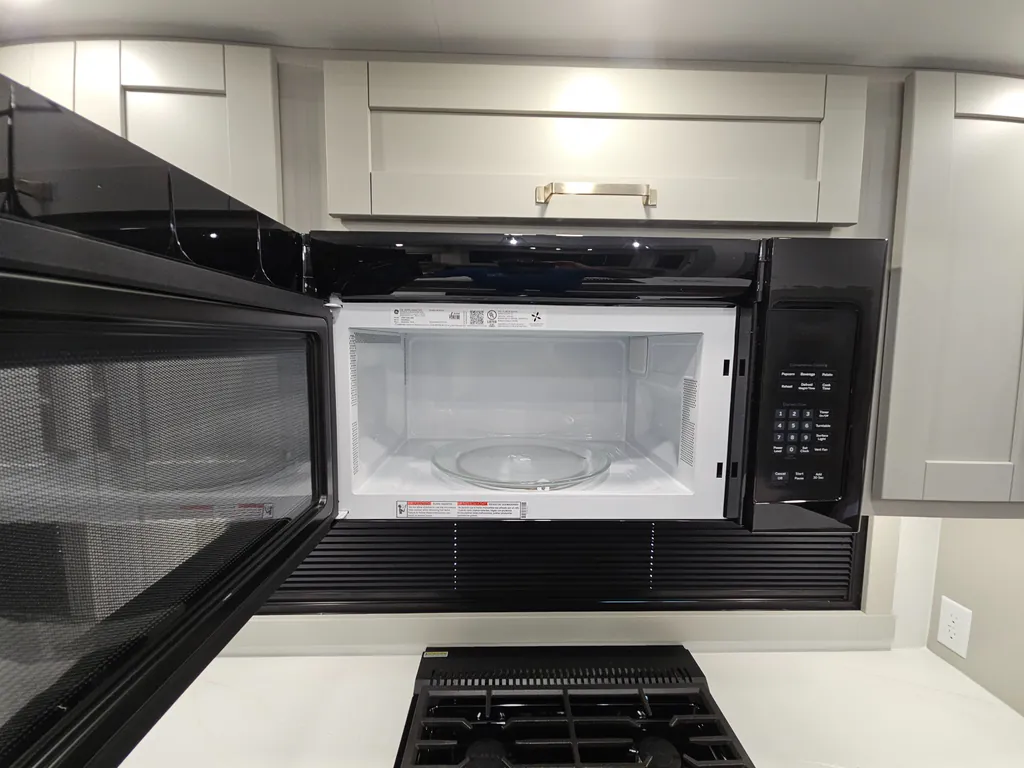 2026 Brinkley Model Z 3600, Photos photo 27