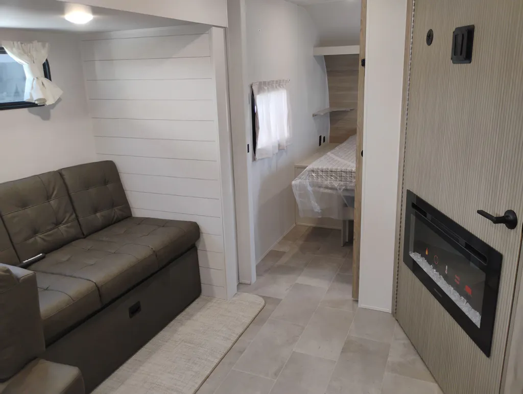 2026 Forest River Airelume 325, Photos photo 3