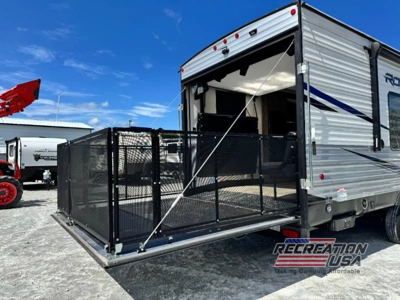 2022 Forest River Vengeance Rogue 26V - Photo 4