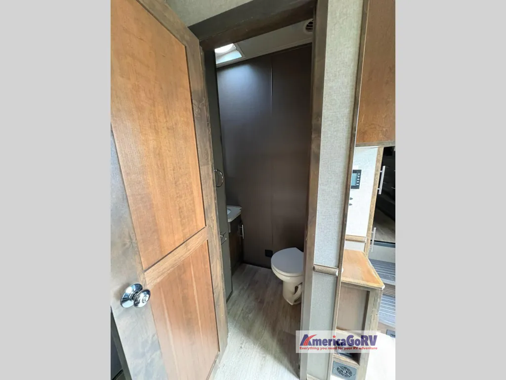 2018 VanLeigh RV Vilano 369FB, Photos photo 13