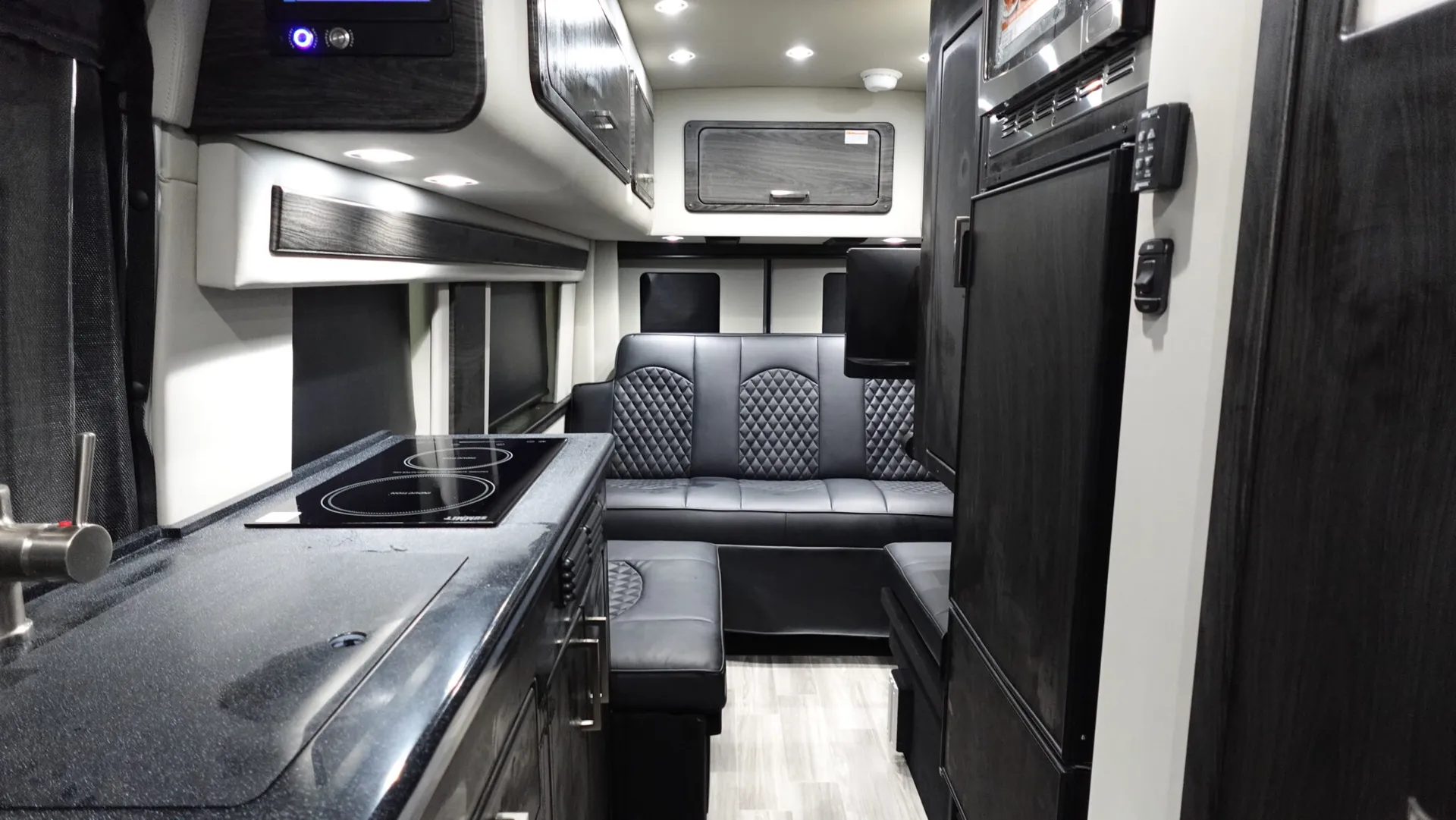2026 Holiday Rambler Xpedition RL2F - Photo 3