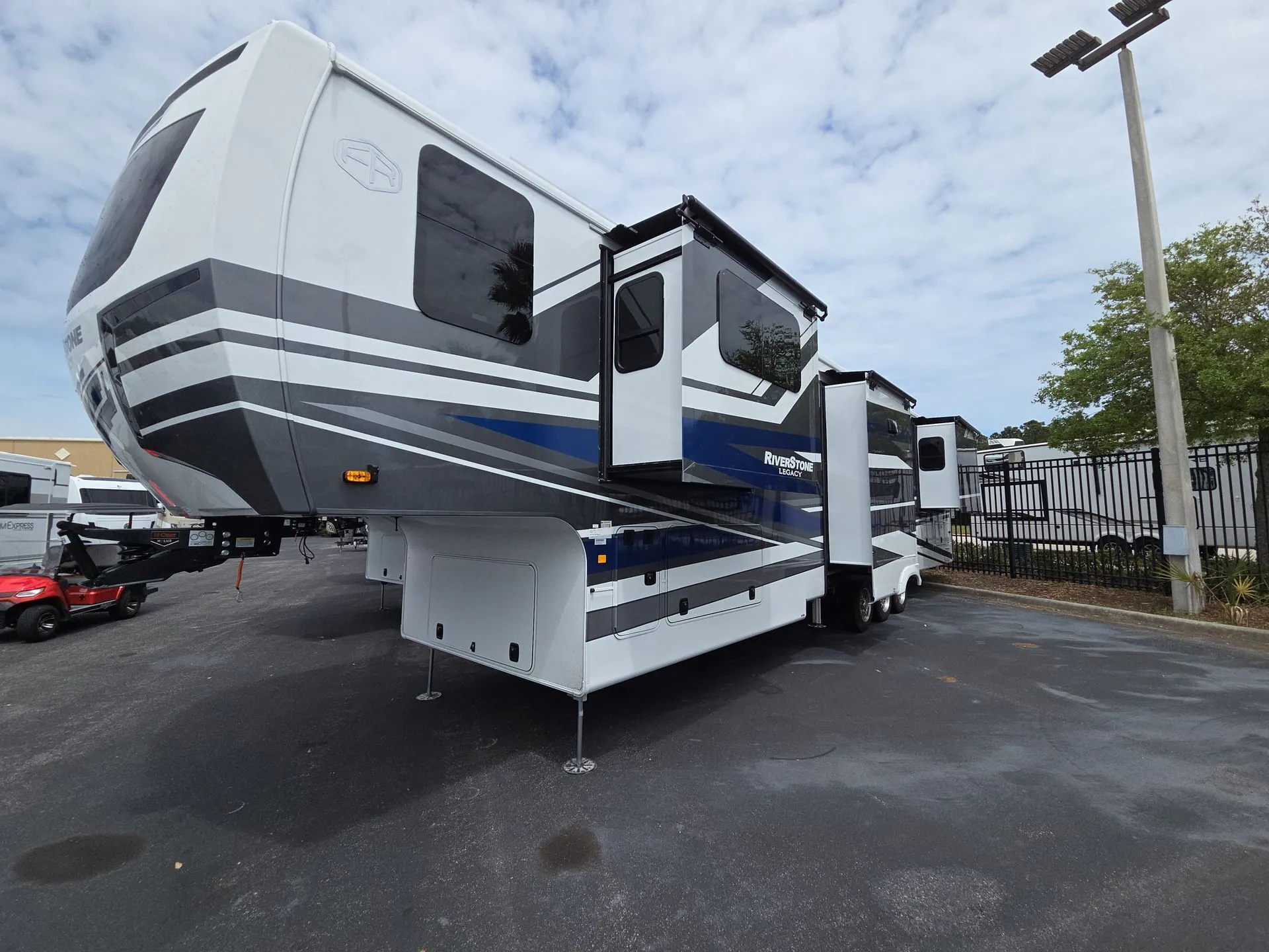 2026 Forest River RiverStone 425FO - Photo 4