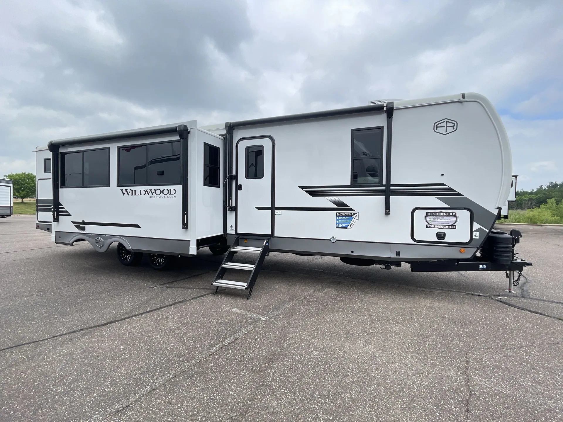 2027 Forest River Wildwood Heritage Glen 310BHI — campside