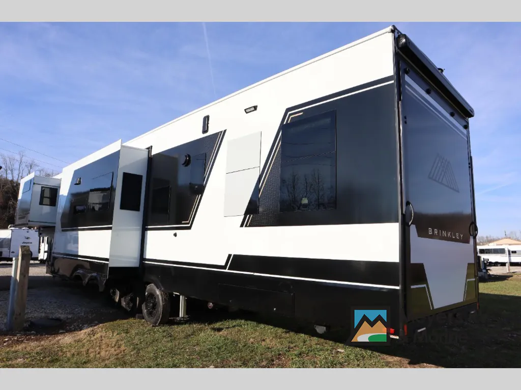 2026 Brinkley Model G 4100, Photos photo 5