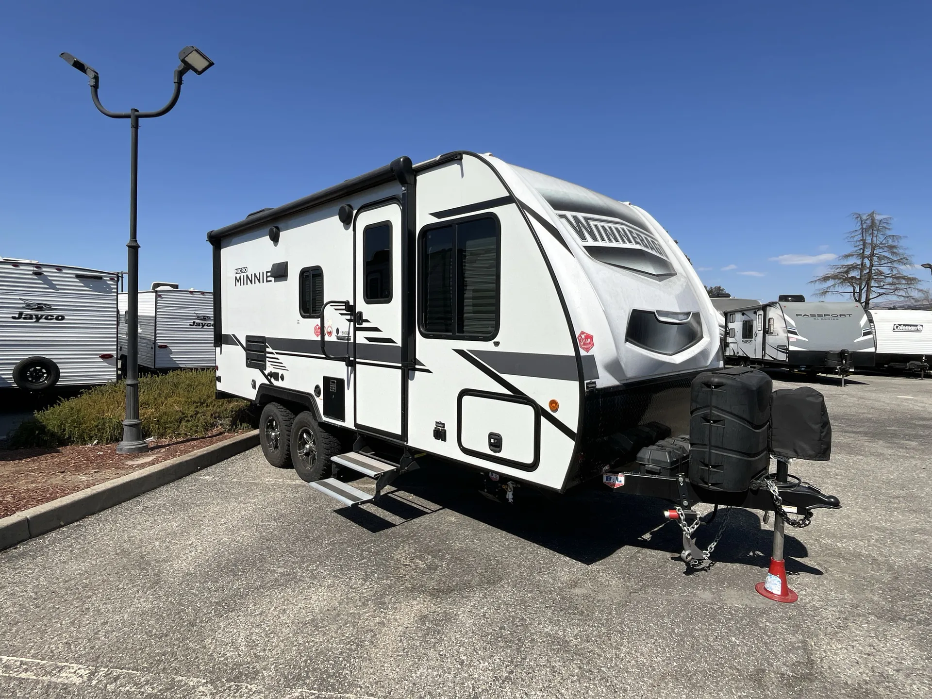 2020 Winnebago Micro Minnie 1800BH - Photo 2