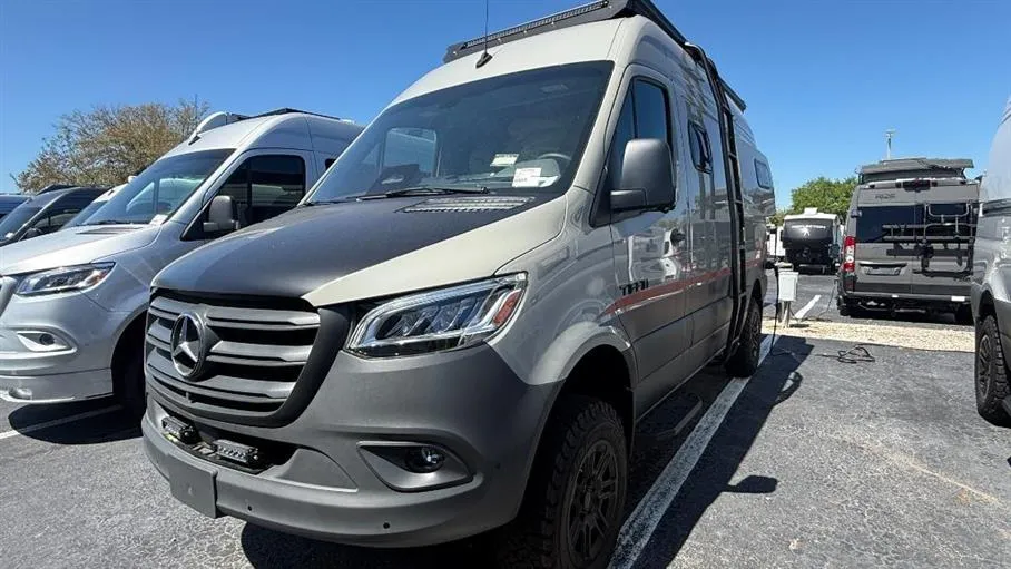 2026 Tiffin Motorhomes GH1 GH1 - Photo 3