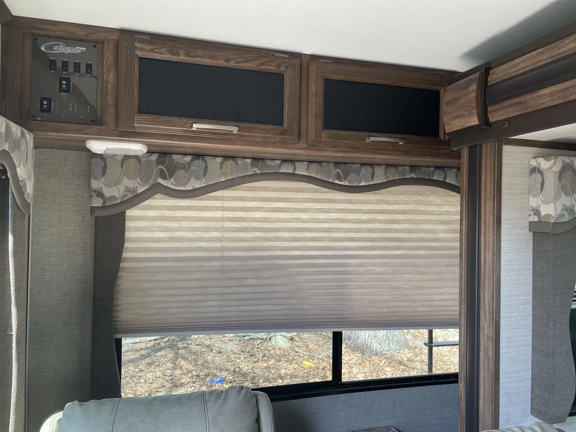 2017 Keystone Cougar Half-Ton 268RLSWE — living area main