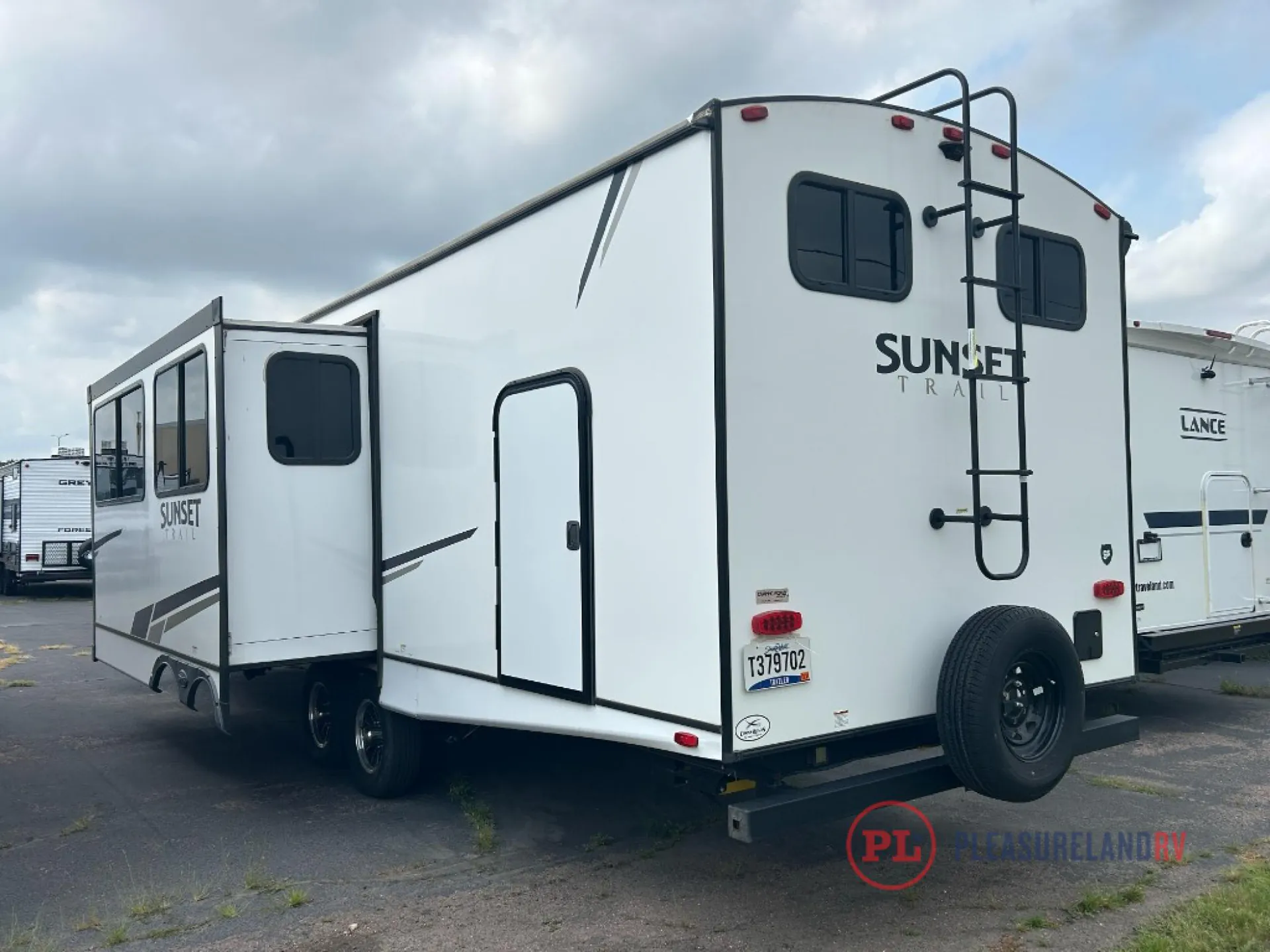 2022 CrossRoads Sunset Trail Super Lite 299QB - Photo 3