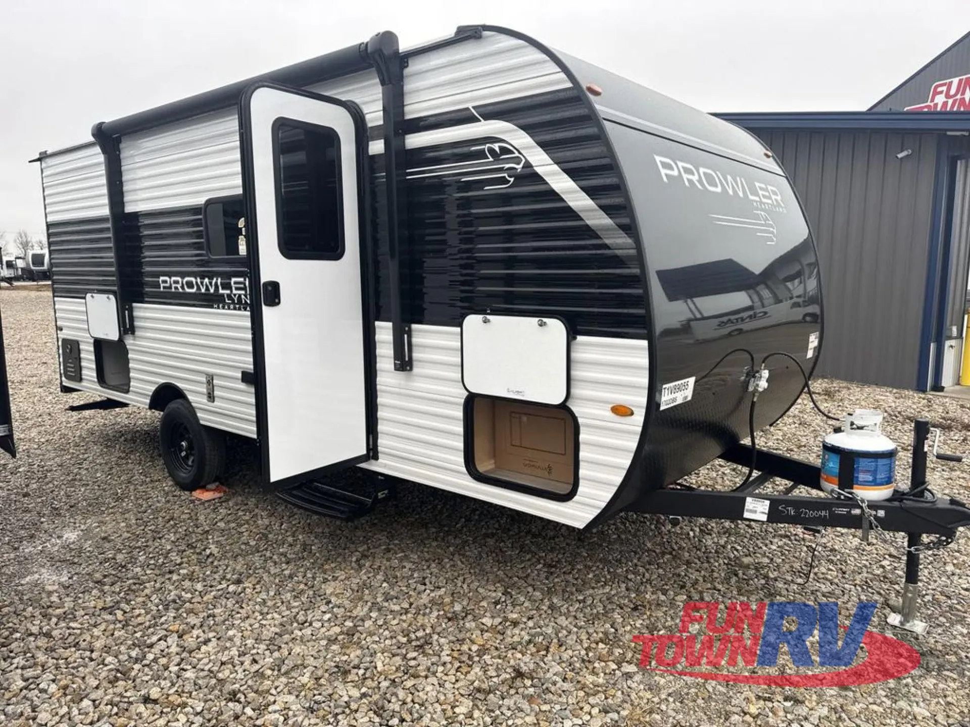 2026 Heartland Prowler Lynx 1702DBS - Photo 2